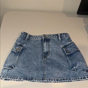 SHEIN Blue Denim Mini Skirt with Pockets